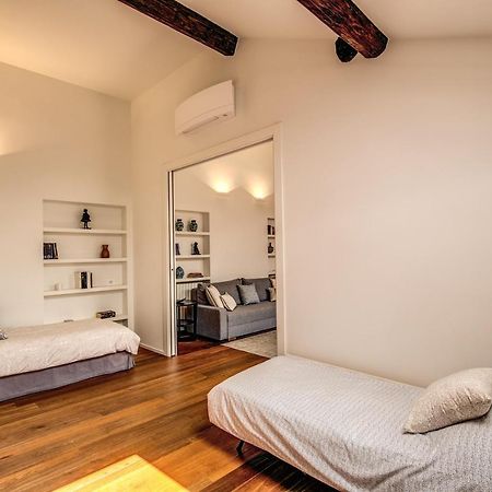 Luxurious Apartment In Милан Экстерьер фото