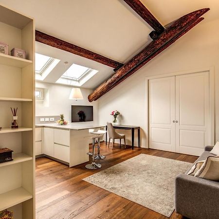 Luxurious Apartment In Милан Экстерьер фото